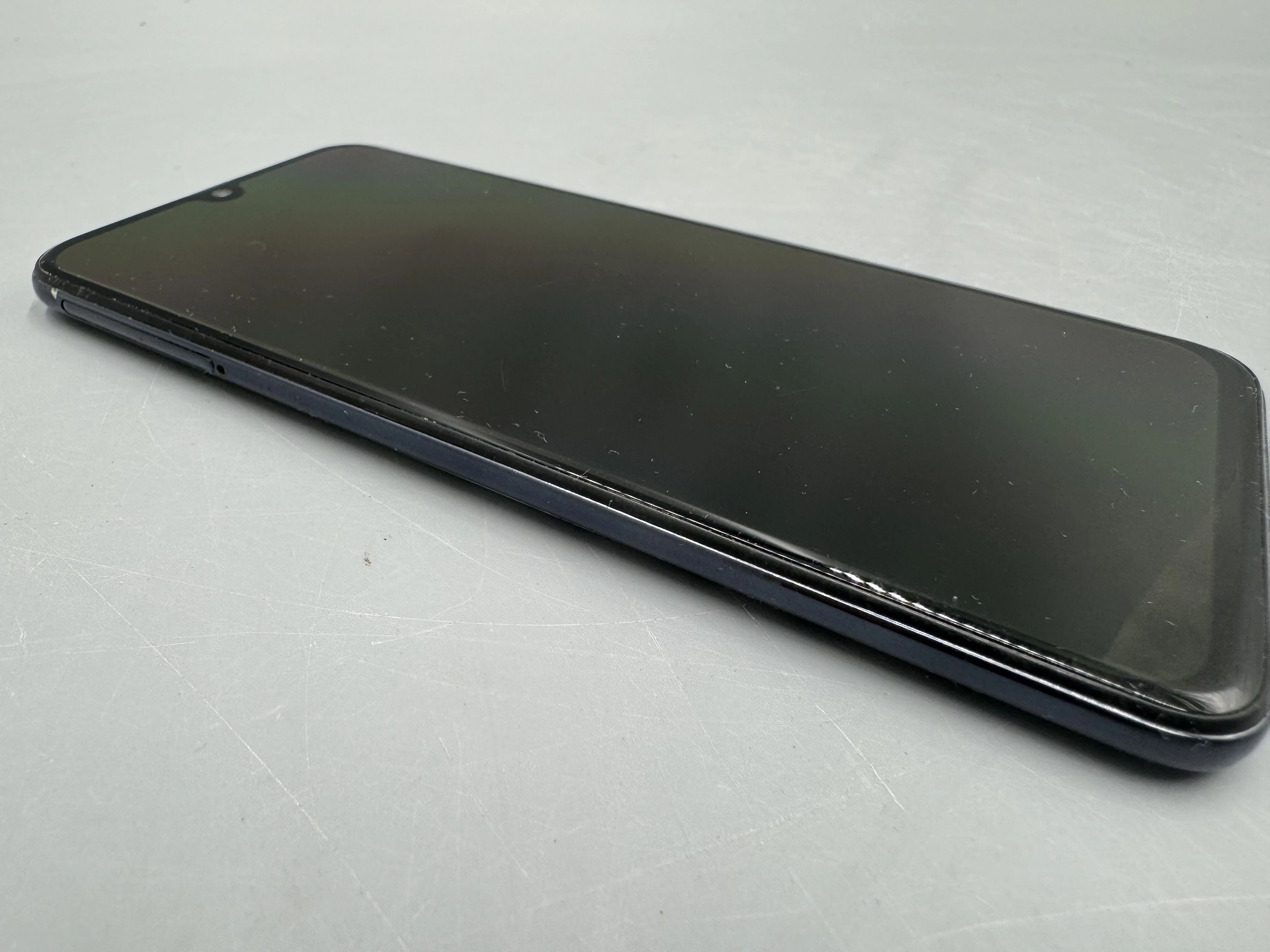 telefon-samsung-galaxy-a20e-solo-ean-gtin-0887276343006