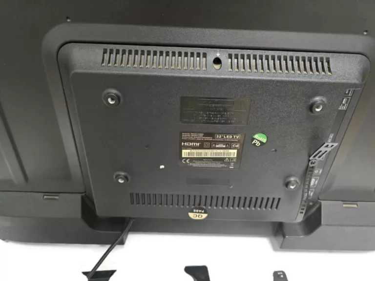 TELEWIZOR BLAUPUNKT BN32H1132EEB KOMPLET