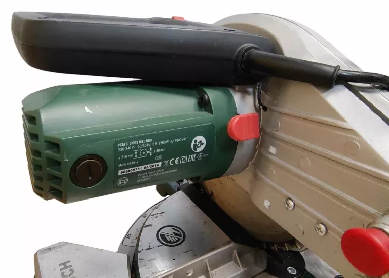 PIŁA UKOŚNICA BOSCH PCM 8 1200W