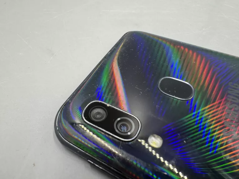 telefon-samsung-galaxy-a20e-solo-wbudowana-pamiec-202869-214197