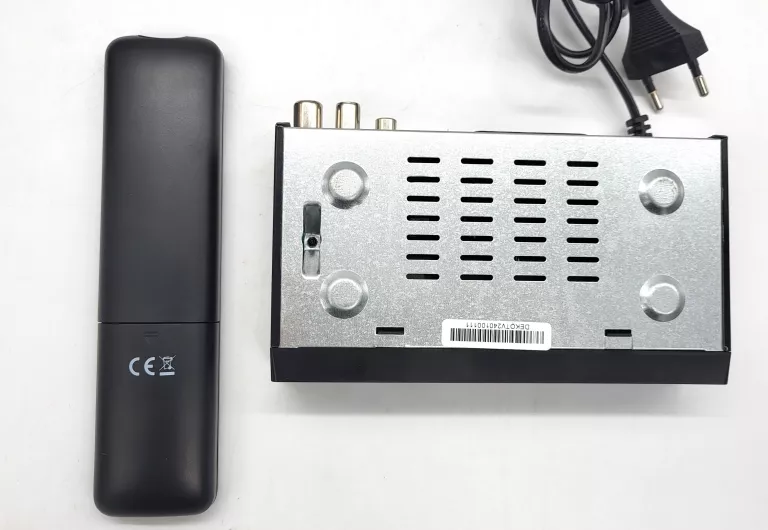 TUNER DVB-T2 DEKO TV DVBT-T2 HEVC/H.265 + PUDEŁKO