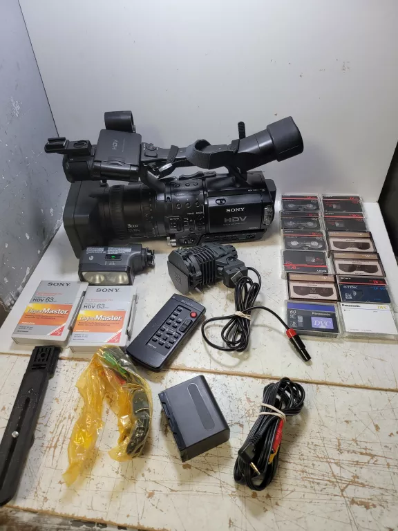 KAMERA SONY HVR-Z1E *ZESTAW AKCESORIA*
