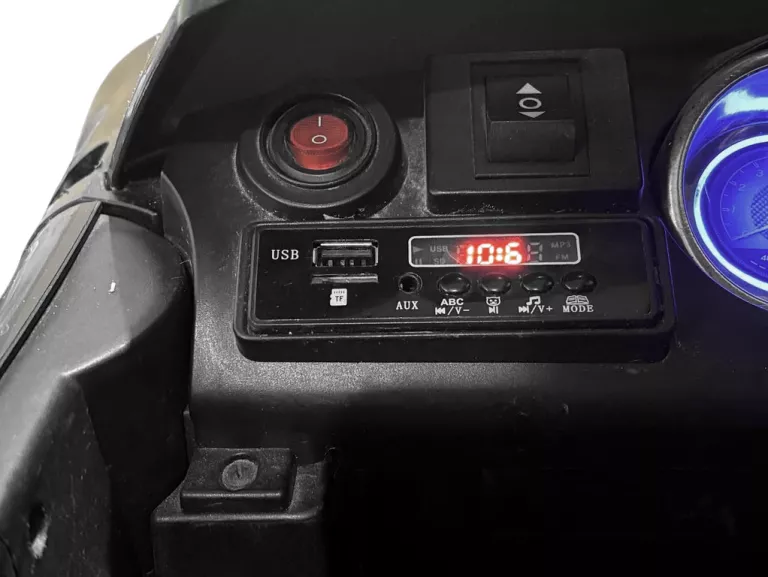 SAMOCHÓD NA AKUMULATOR DLA DZIECI MERCEDES GT-R BBH-0005