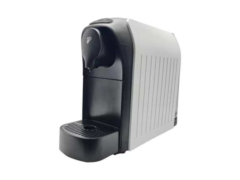 EKSPRES CIŚNIENIOWY TCHIBO CAFISSIMO EASY BIAŁY 1250W