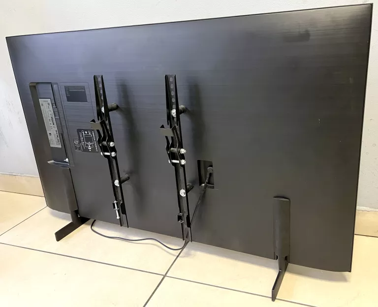 TELEWIZOR SAMSUNG UE43AU8002K