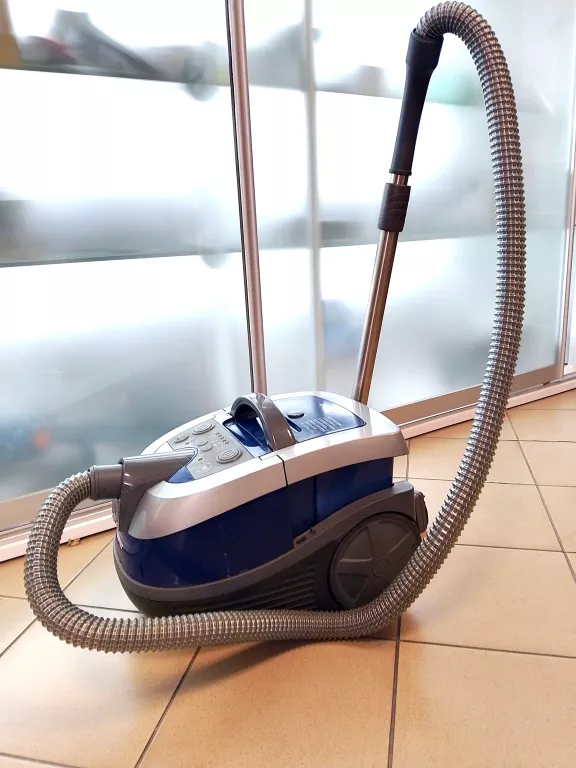 ODKURZACZ PIORĄCY ZELMER AQUAWELT 1600 W BIAŁY