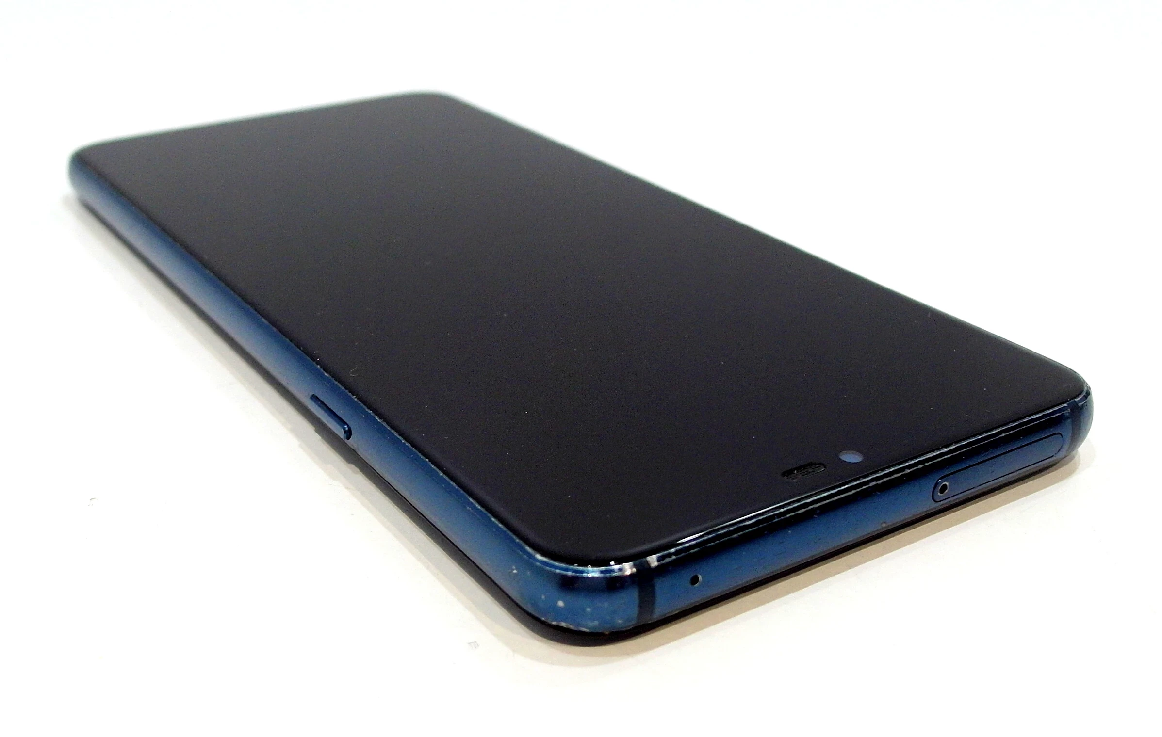 telefon-smartfon-lg-g7-thinq-g710n-464gb-lte-stan-11323-2