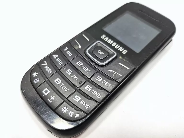 TELEFON SAMSUNG YATELEY GU46 + ŁAD