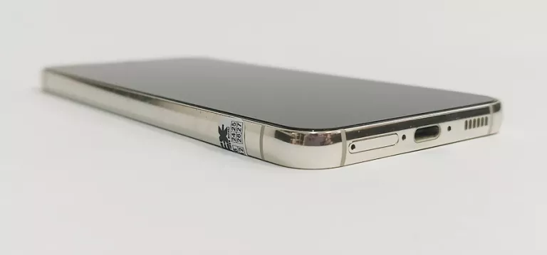 telefon-samsung-galaxy-s23-256gb-opis-przekatna-ekranu-610