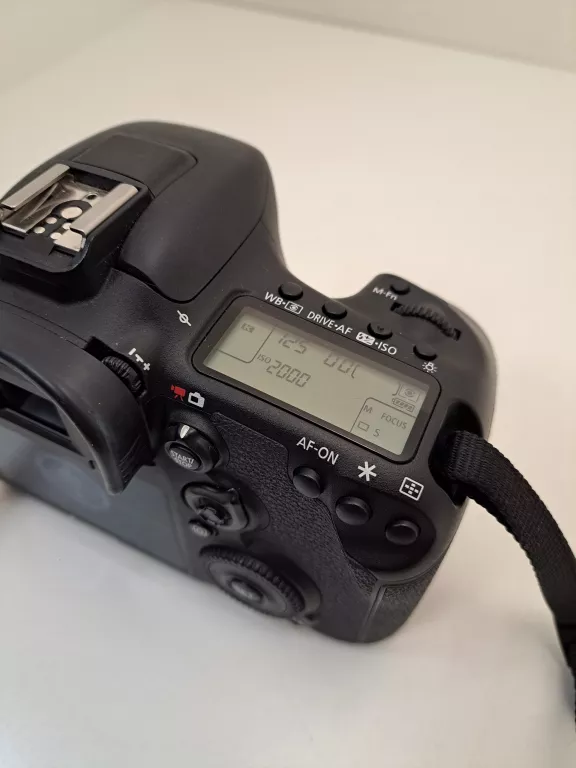 APARAT LUSTRZANKA CANON EOS 7D MARK II / PRZEBIEG: 48TYŚ