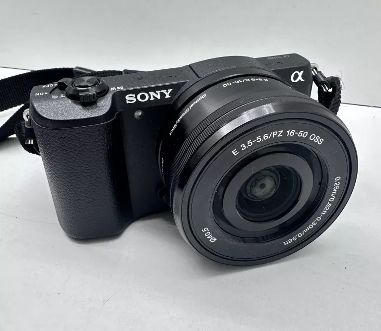 APARAT SONY ALPHA A5100 BEZLUSTERKOWIEC + OBIEKTYW