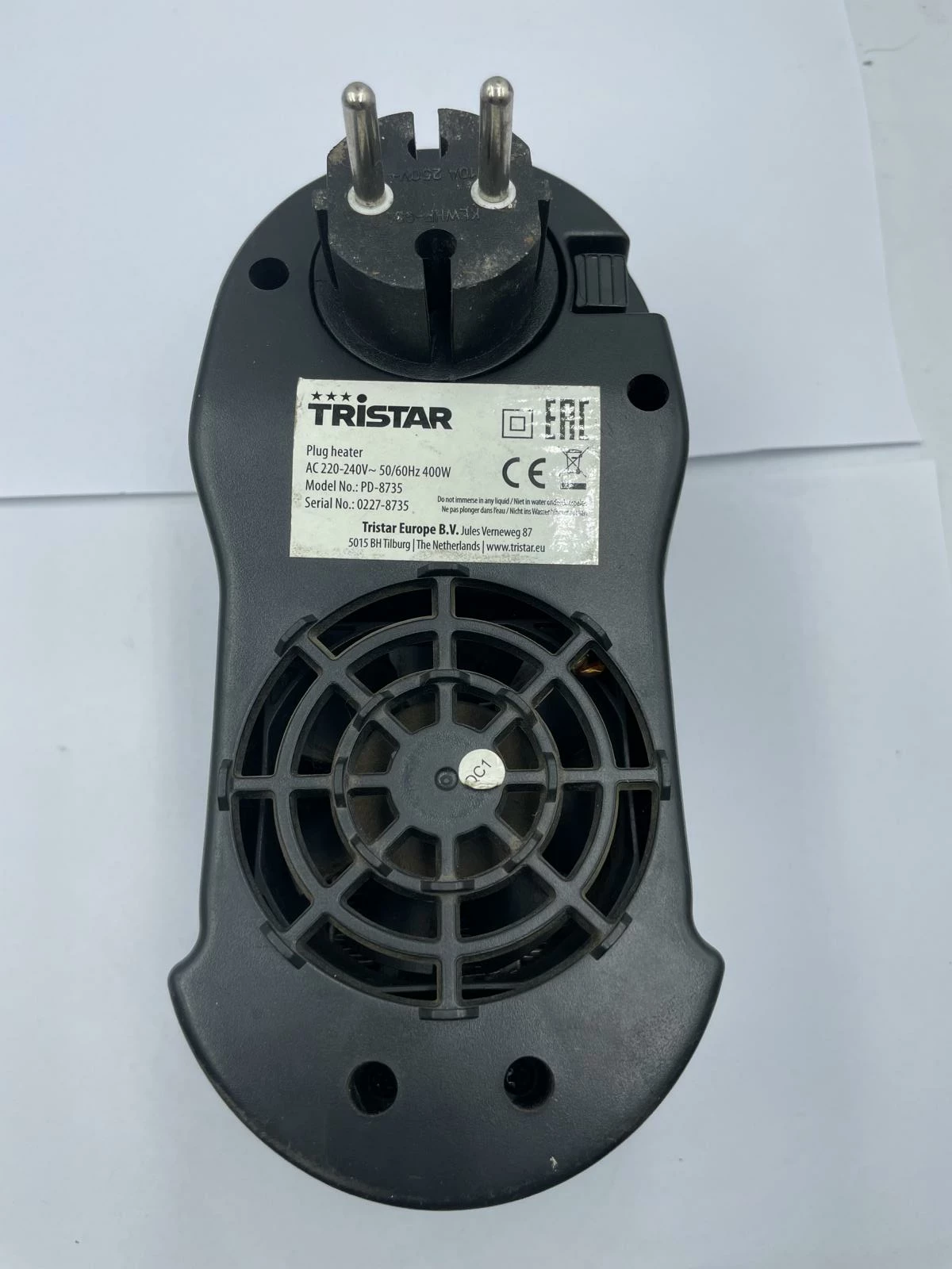 wydajny-mini-grzejnik-do-kontaktu-programator-czasowy-wyswietlacz-temp-stan-11323-2