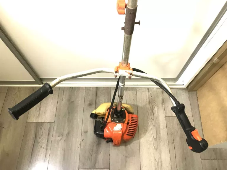 kosa-spalinowa-faworyt-vks-520w-waga-narzedzia-100