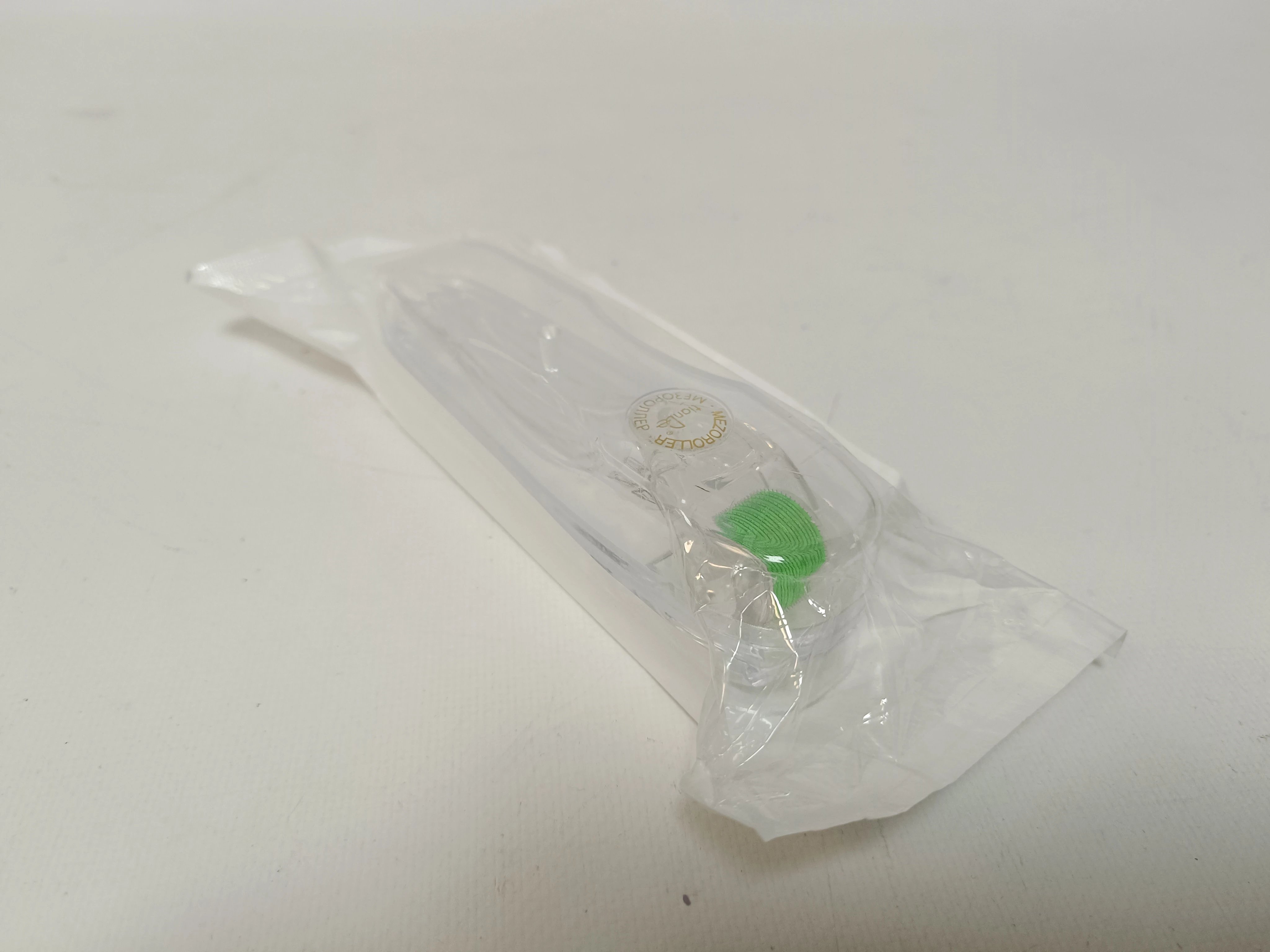 mozoroller-do-zabiegow-odmladzajacych-tiande-waga-produktu-z-opakowaniem-jednostkowym-0160