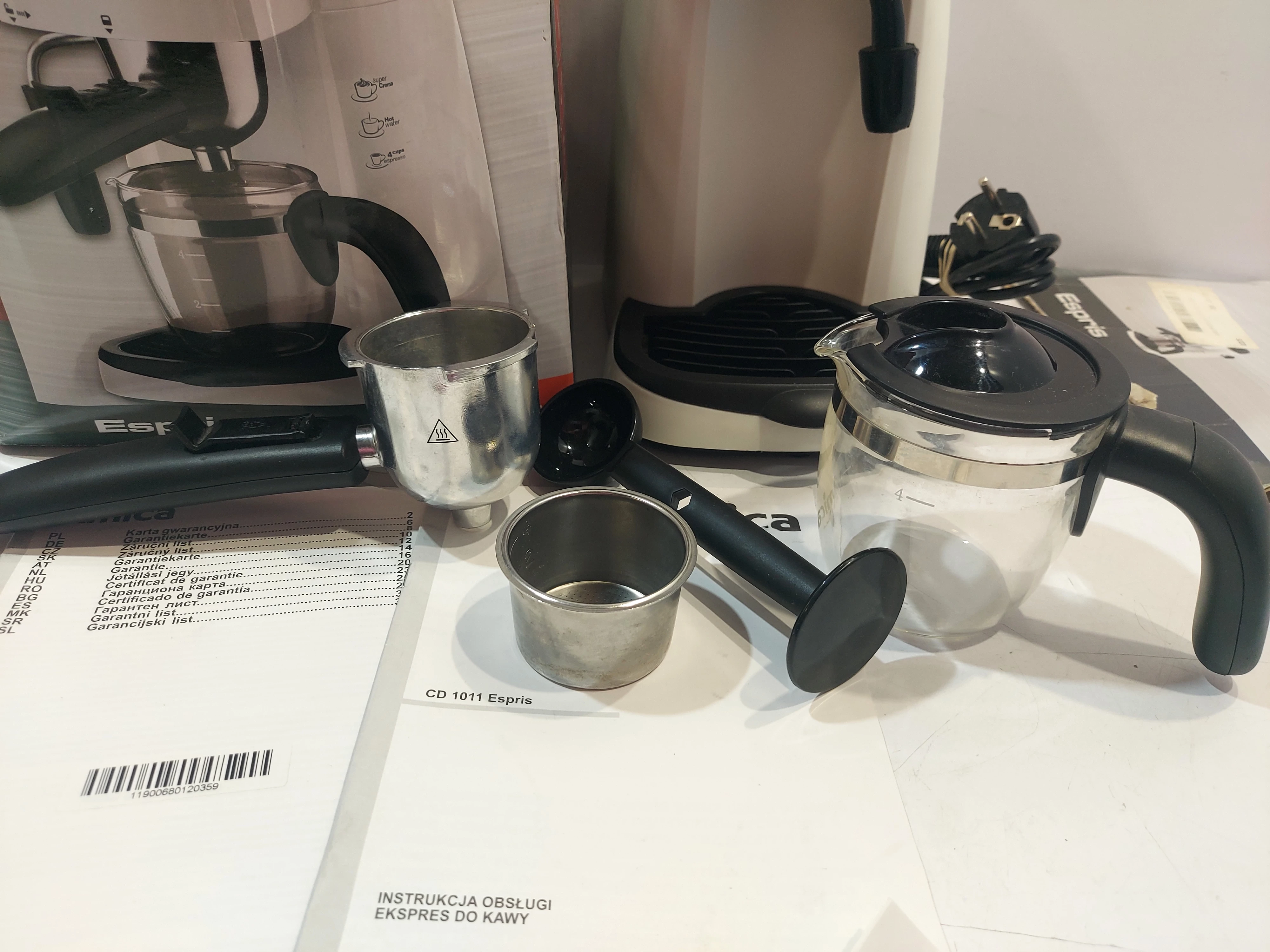 ekspres-cisnieniowy-kolbowy-amica-cd1011-800w-rodzaje-kawy-246269-2