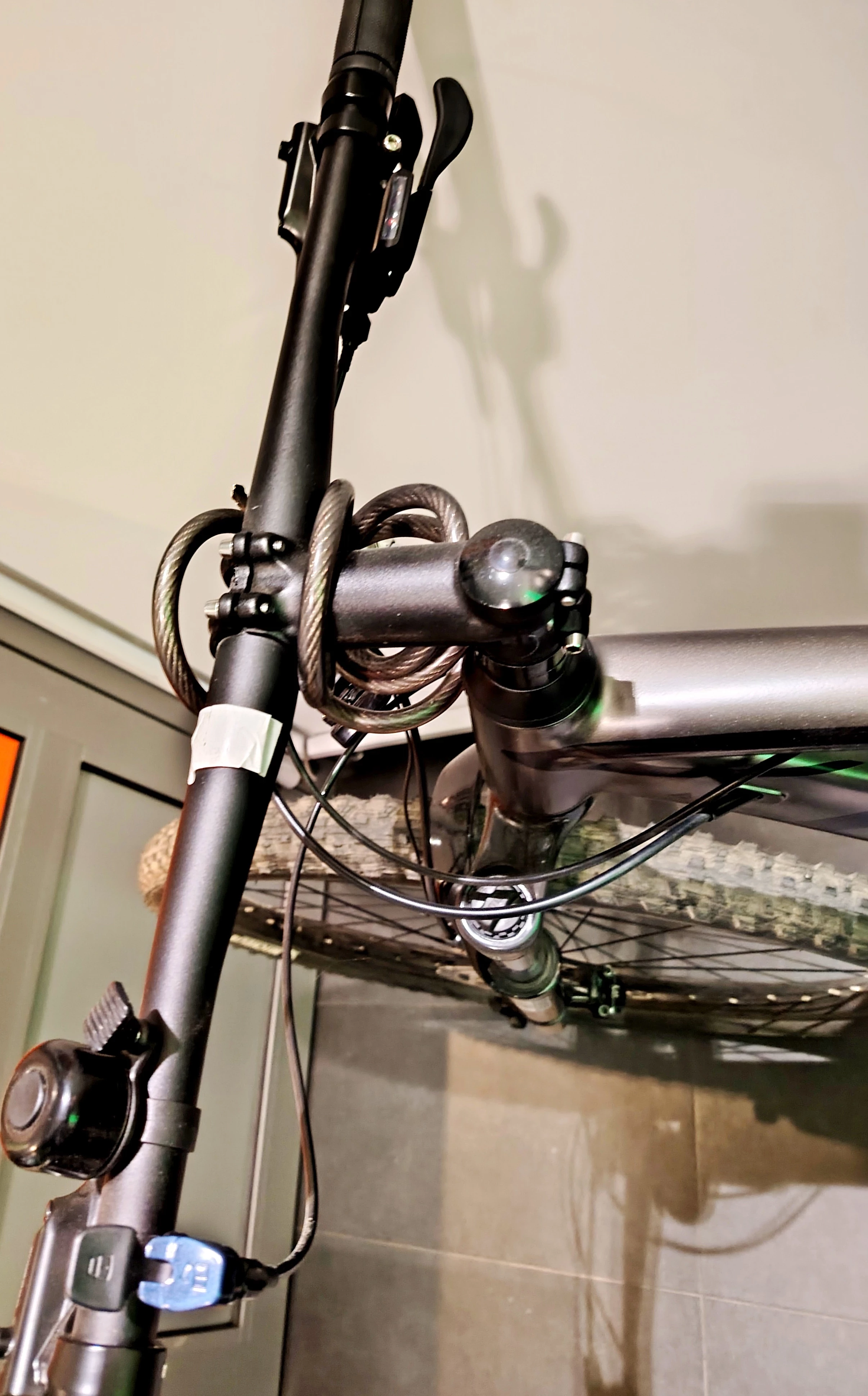 rower-romet-mustang-m4-lite-grafitowy-29-fotelik-amortyzacja-129291-1