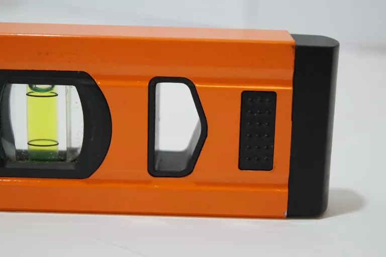 POZIOMICA OBI 20 CM