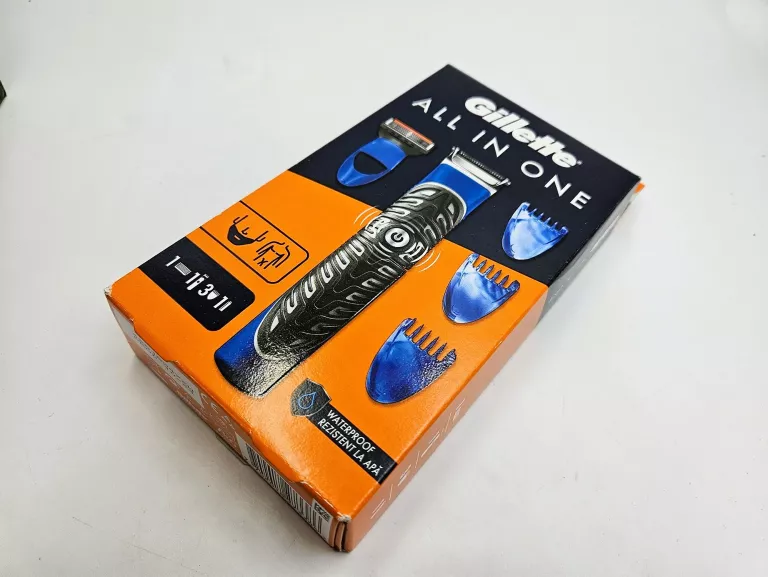 MASZYNKA DO GOLENIA GILLETTE ALL IN ONE PROGLIDE GILLETTE STYLER 4W1
