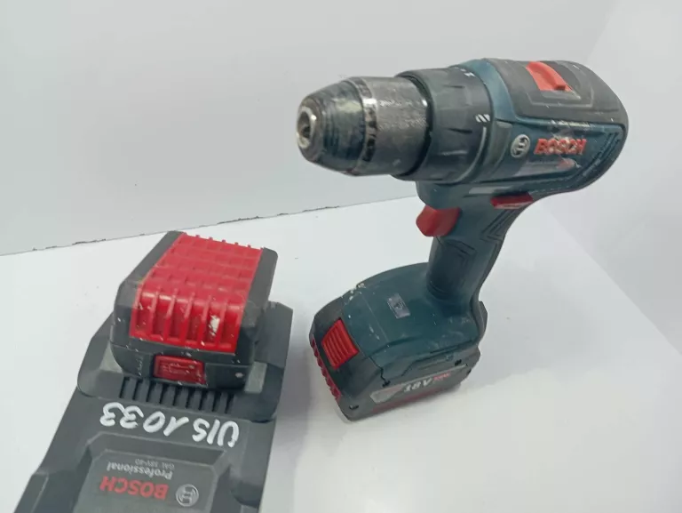 BOSCH GSR 18V-55 PROFESSIONAL + LAD AKU