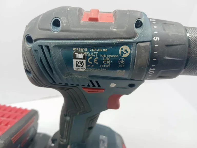 BOSCH GSR 18V-55 PROFESSIONAL + LAD AKU