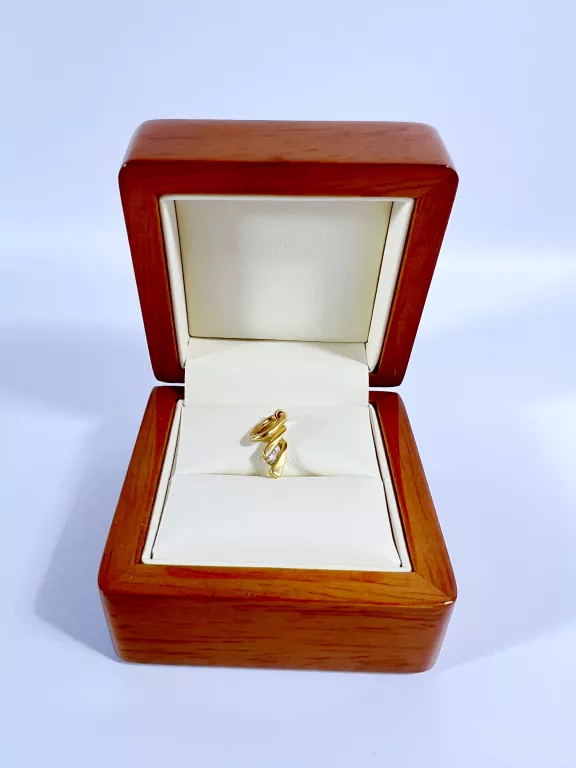 zlota-zawieszka-z-brylantem-750-127g-004c-kamien-17088-8