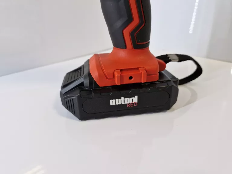 WKRĘTARKA NUTOOL RED 18V 1,5AH NPK18B KOMPLET WIERTARKA