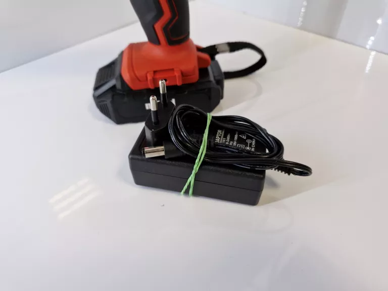 WKRĘTARKA NUTOOL RED 18V 1,5AH NPK18B KOMPLET WIERTARKA