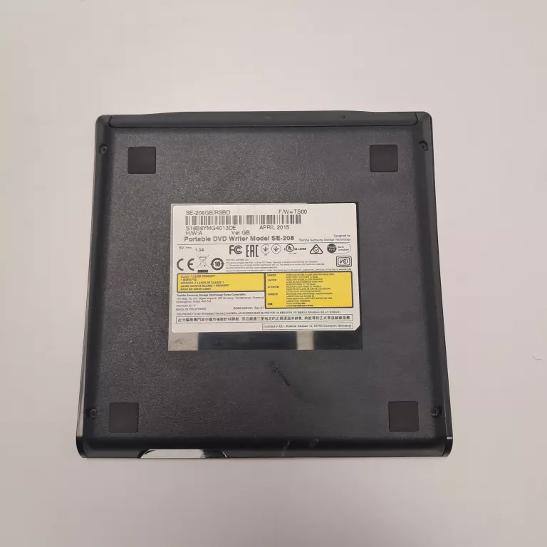 SAMSUNG PORTABLE DVD MODEL SE-208