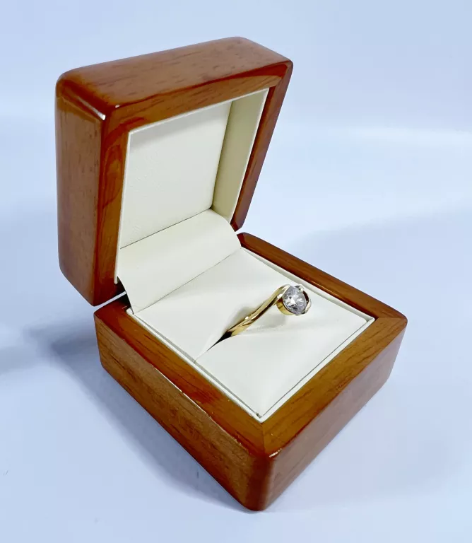 zloty-pierscionek-z-cyrkonia-585-346g-r13-jurowiecka-11-bialystok