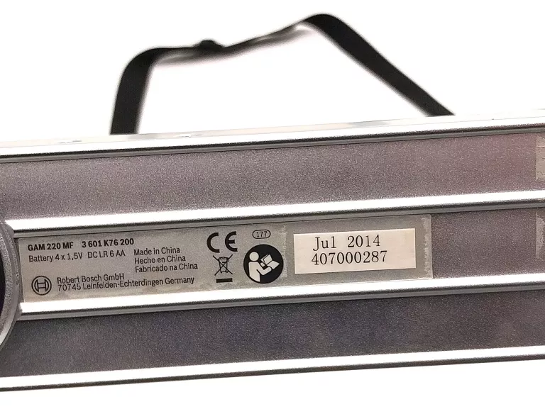 KĄTOWNIK CYFROWY BOSCH GAM 220 MF + ETUI