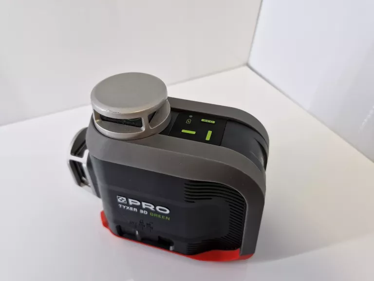 LASER KRZYŻOWY 360 PRO TYXER 3DG LINIOWY ZIELONY SAMOPOZIOMUJACY ZESTAW