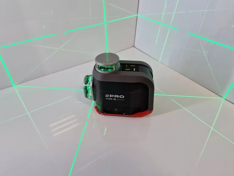 LASER KRZYŻOWY 360 PRO TYXER 3DG LINIOWY ZIELONY SAMOPOZIOMUJACY ZESTAW