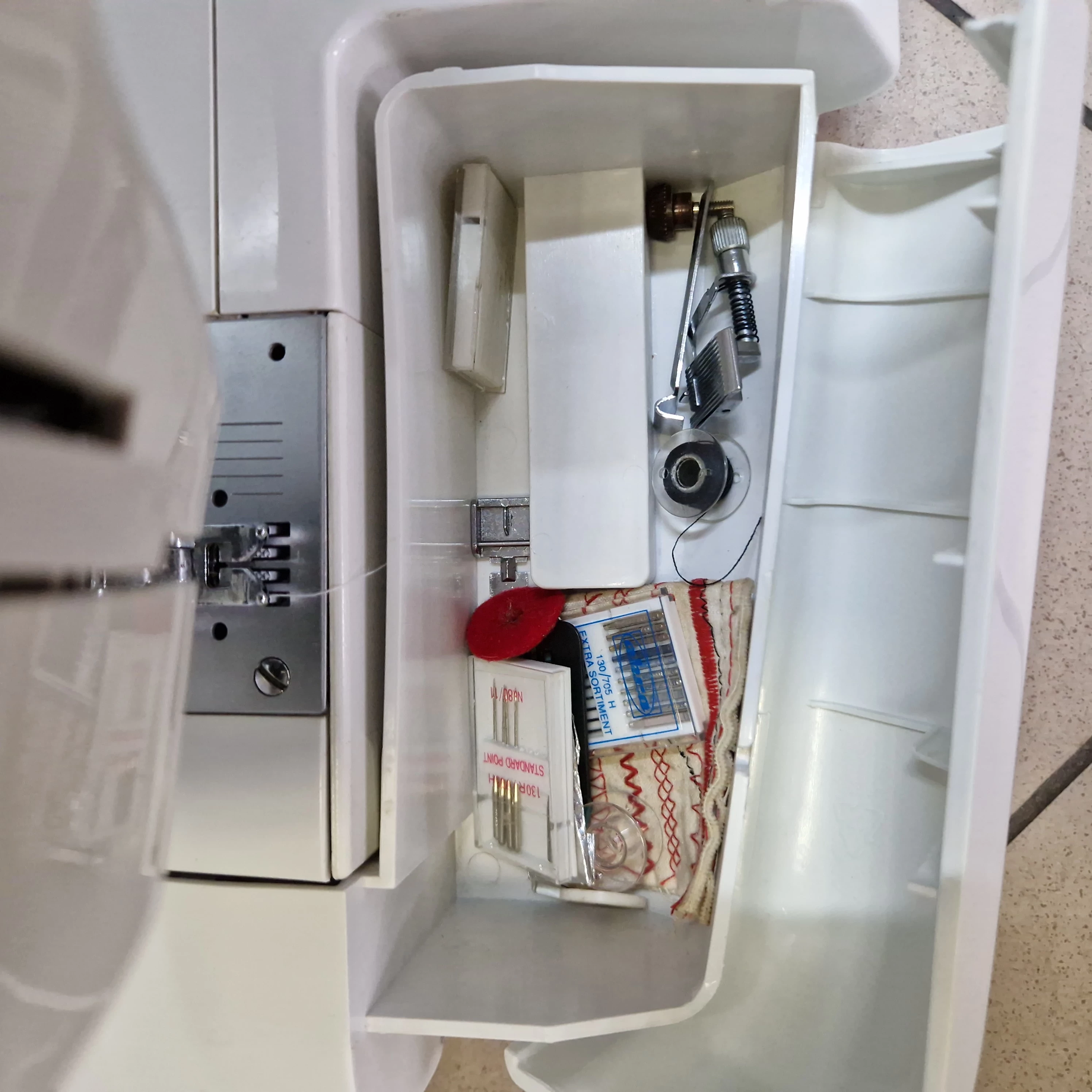 maszyna-do-szycia-victoria-270b-liczba-sciegow-1