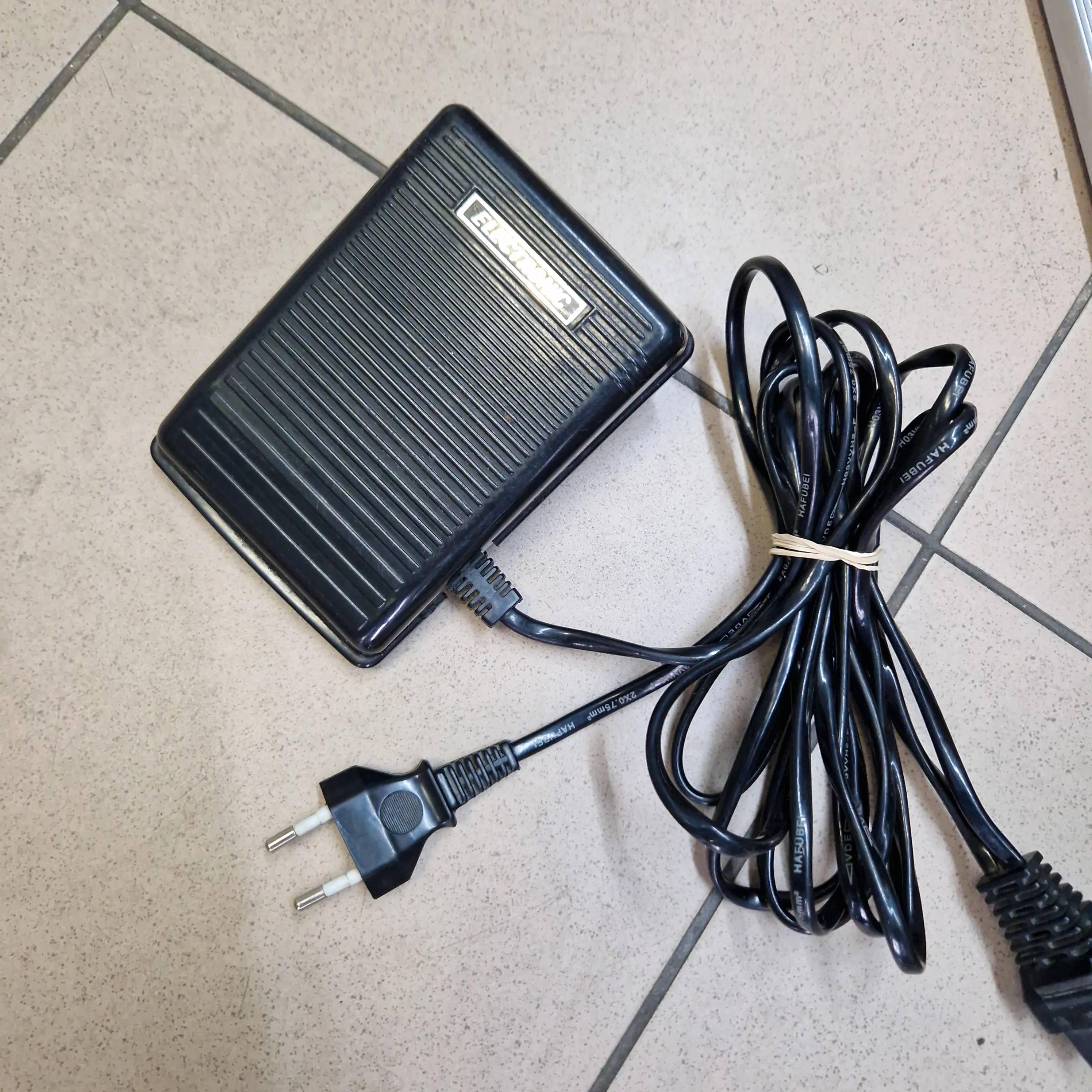 maszyna-do-szycia-victoria-270b-rodzaje-sciegow-204073-1024