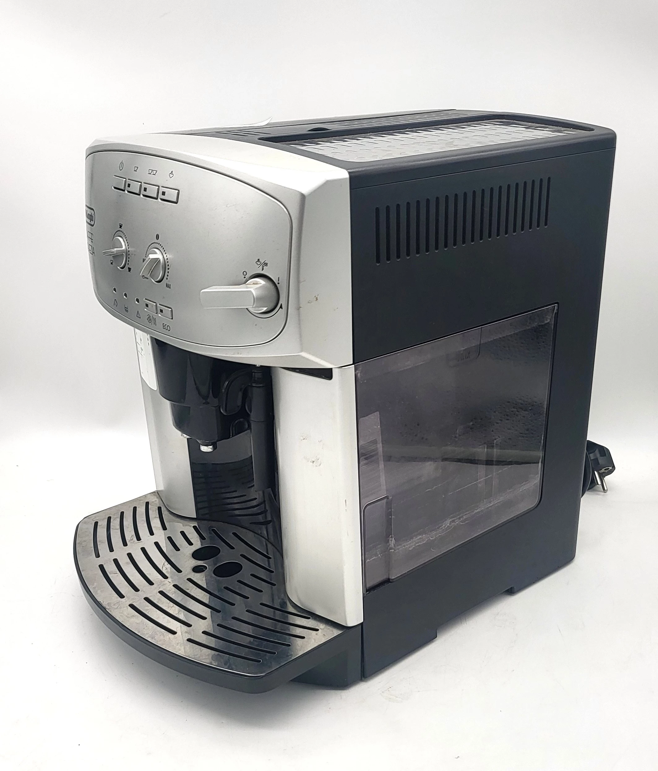ekspres-do-kawy-delonghi-esam2200-stan-11323-2