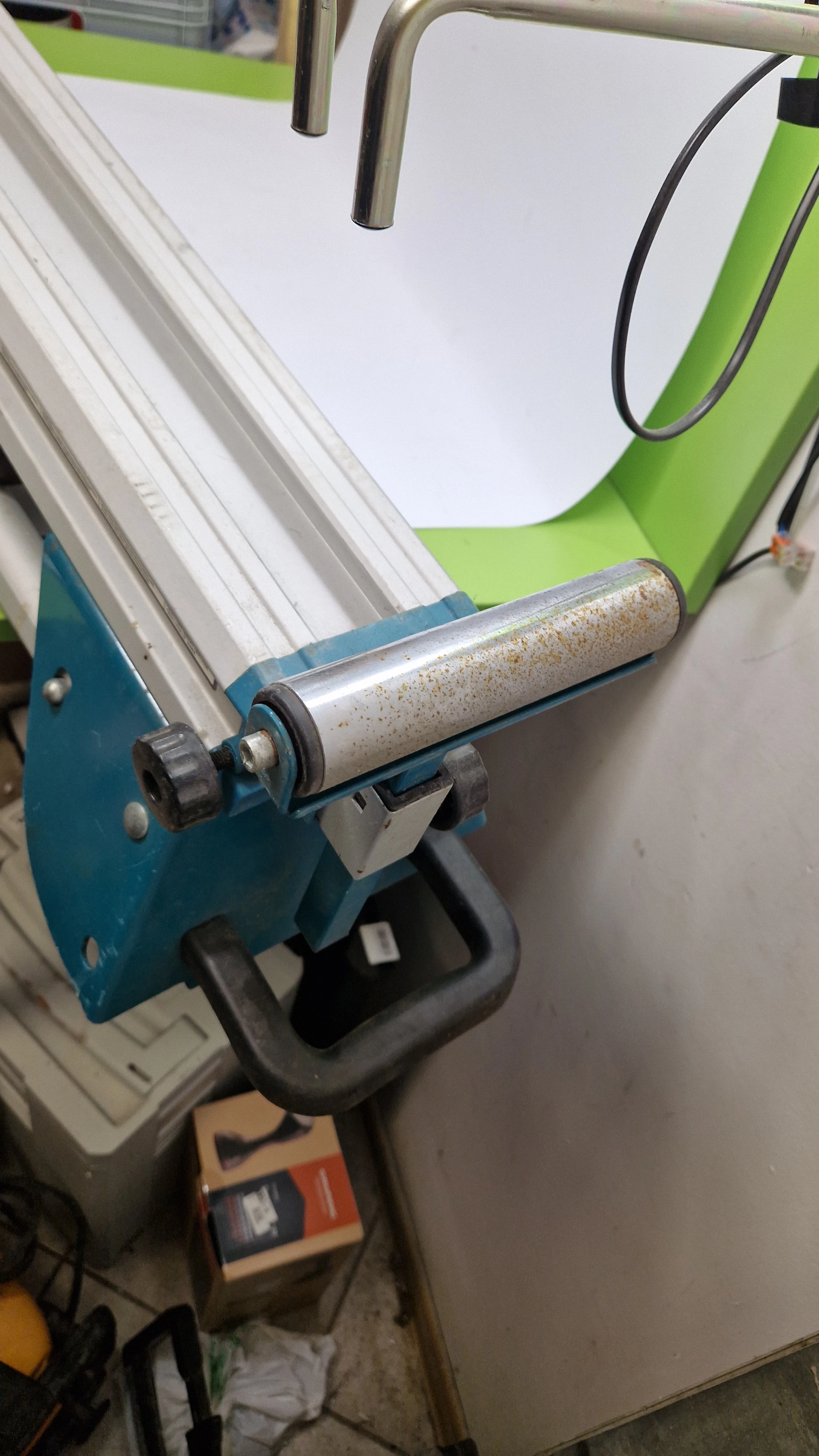 stanowisko-robocze-makita-wst06-waga-produktu-z-opakowaniem-jednostkowym-16000