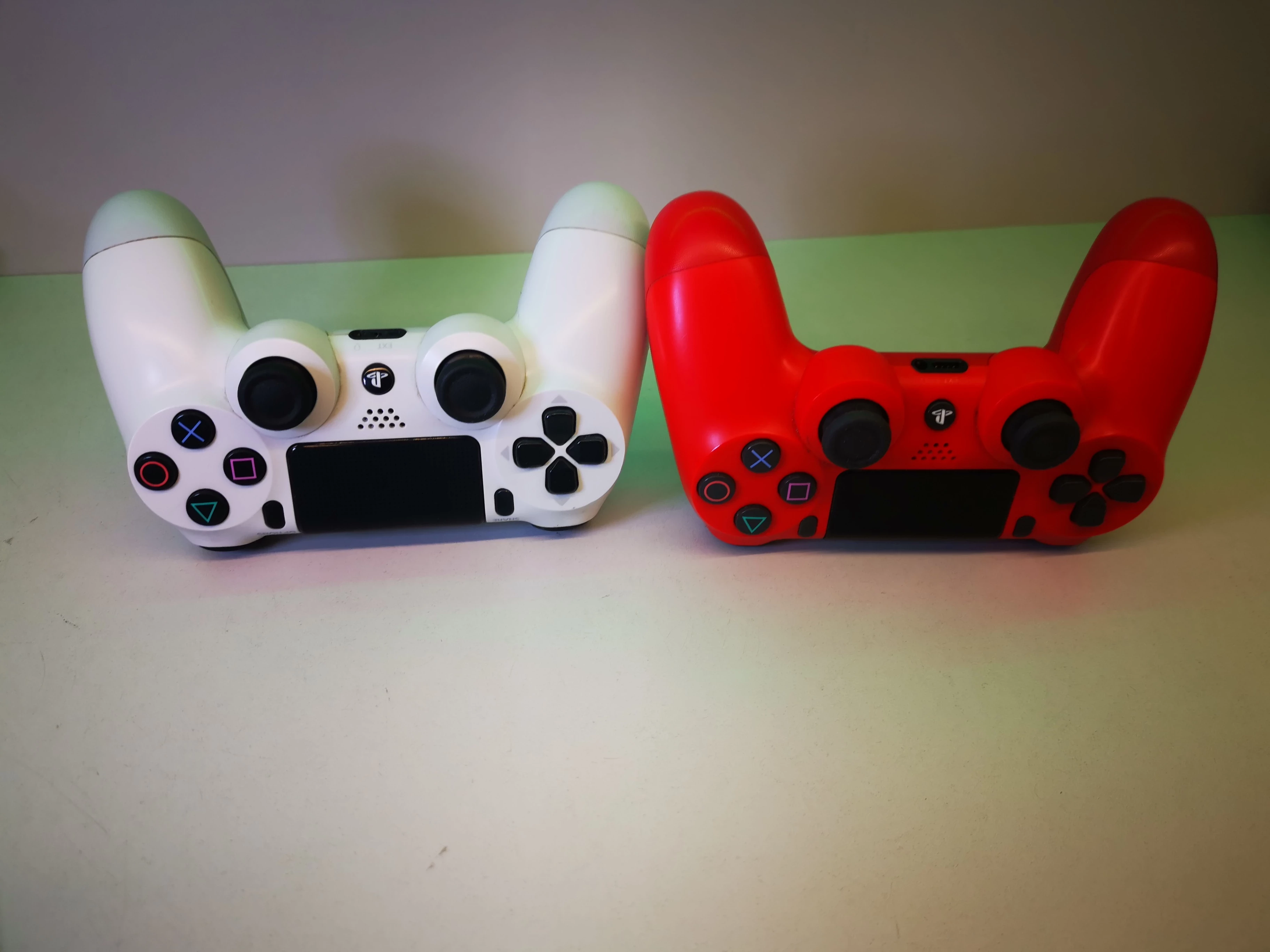 konsola-playstation-4-pro-500-million-limited-edition-stan-11323-2