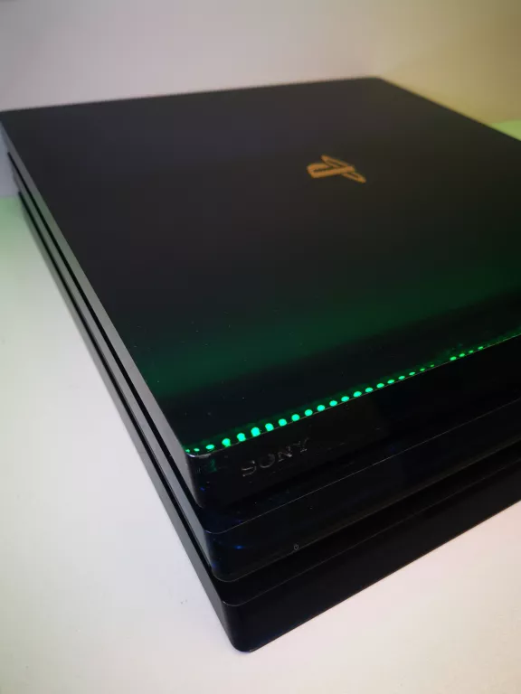 konsola-playstation-4-pro-500-million-limited-edition-dysk-wbudowana-pamiec-5179-352249