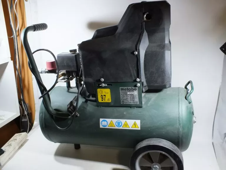 kompresor-bezolejowy-metabo-basic-250-24w-stan-11323-2