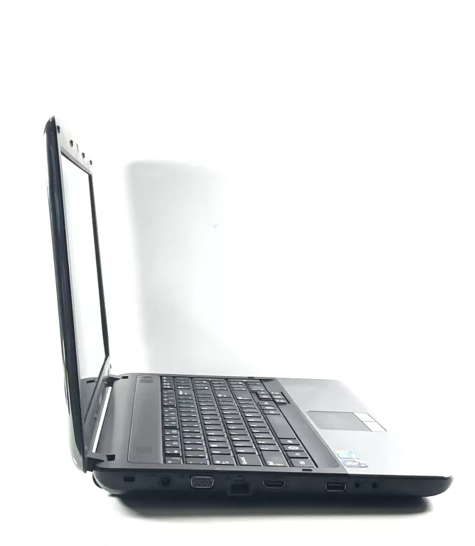 LAPTOP SAMSUNG R540