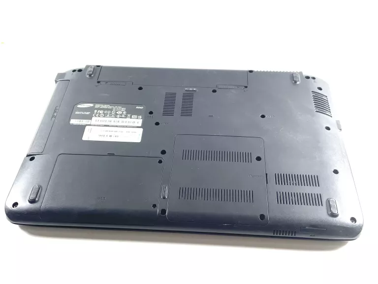 LAPTOP SAMSUNG R540