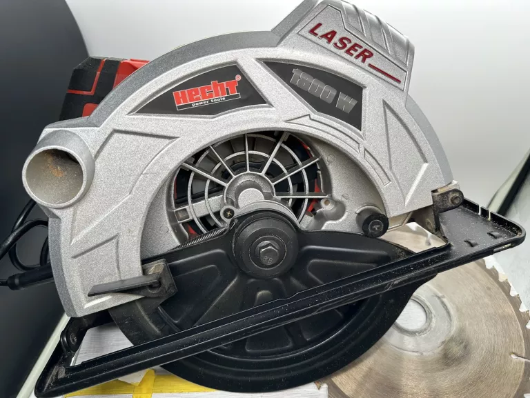 pila-pilarka-krajzega-reczna-tarczowa-hecht-1620-moc-1800w-tarcza-laser-ean-gtin-8595614916332