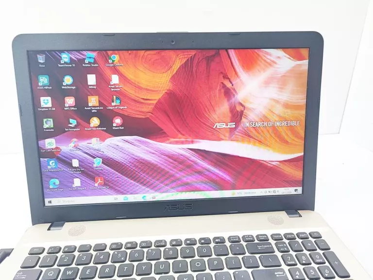 LAPTOP ASUS X541U