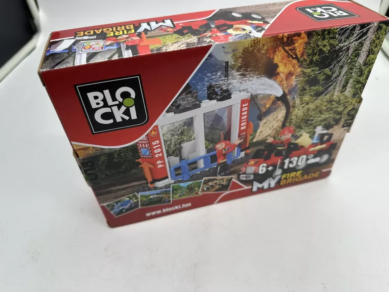 klocki-blocki-myfirebrigade-woz-gasniczy-130-elementow-ean-gtin-6922019010259