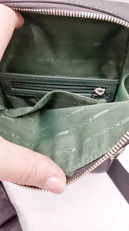 TOREBKA SASZETKA MĘSKA NA RAMIĘ LACOSTE CZARNA