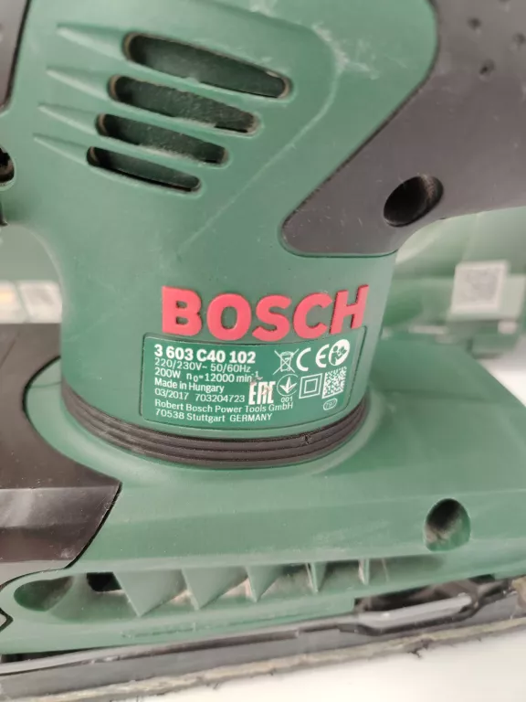 SZLIFIERKA OSCYLACYJNA BOSH PSS 200 AC / WALIZKA