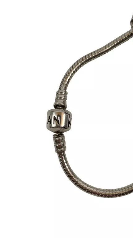 BRANSOLETKA PANDORA 19CM + 3 CHARMSY 28,75G