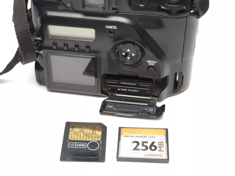 LUSTRZANKA FUJIFILM FINEPIX S1 PRO OPIS!!!