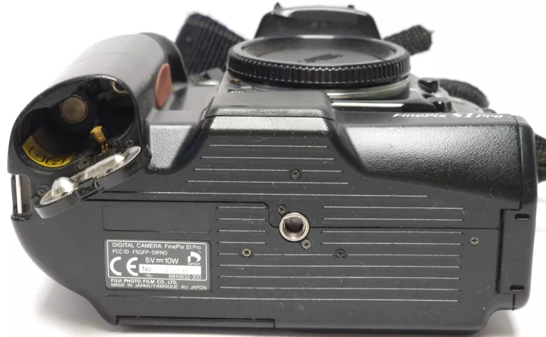 LUSTRZANKA FUJIFILM FINEPIX S1 PRO OPIS!!!