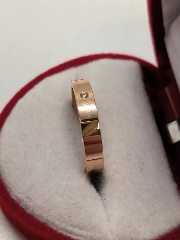 zloty-pierscionek-p-585-roz-13-waga-338g-material-15835-524288